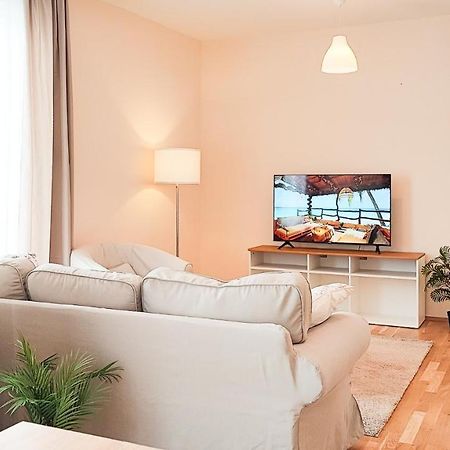 Filinhome Papa Suite 5 Novi Sad Buitenkant foto