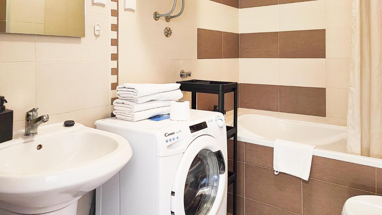Filinhome Papa Suite 5 Novi Sad Buitenkant foto