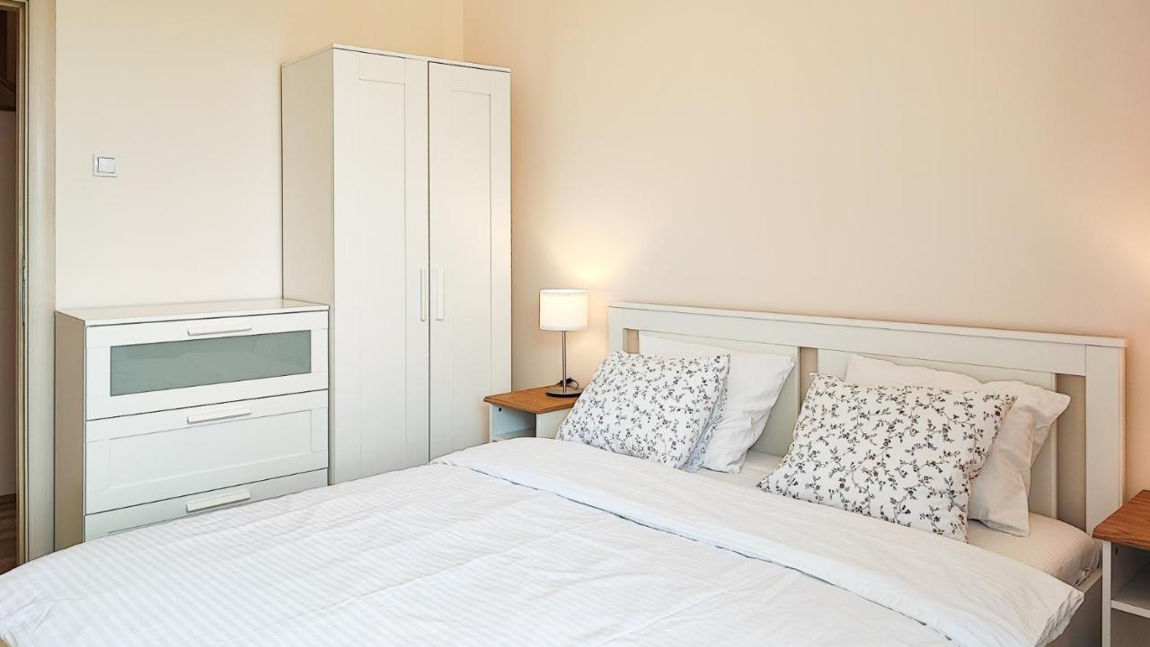 Filinhome Papa Suite 5 Novi Sad Buitenkant foto