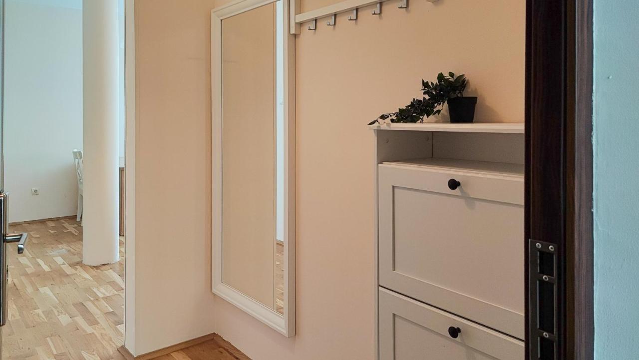 Filinhome Papa Suite 5 Novi Sad Buitenkant foto